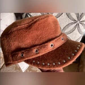 NWT women’s burnt orange grommets wool blend  fussy Winter hat, OSFM